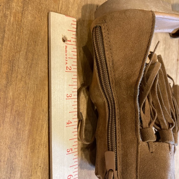 Leather fringe zip up ankle sandals - Picture 3 of 6